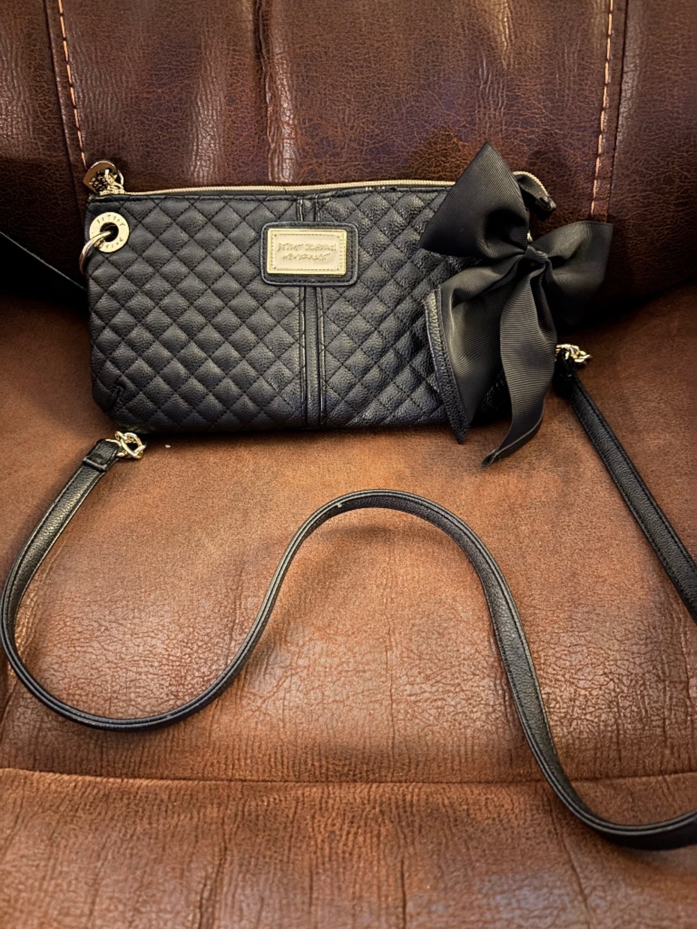 Betsey Johnson Black Quilted Bow Crossbody Bag Heart Charm Gold Hardware